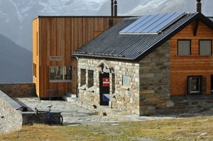 The Lodge 6.72 kW 21-Panel Astronergy Solar