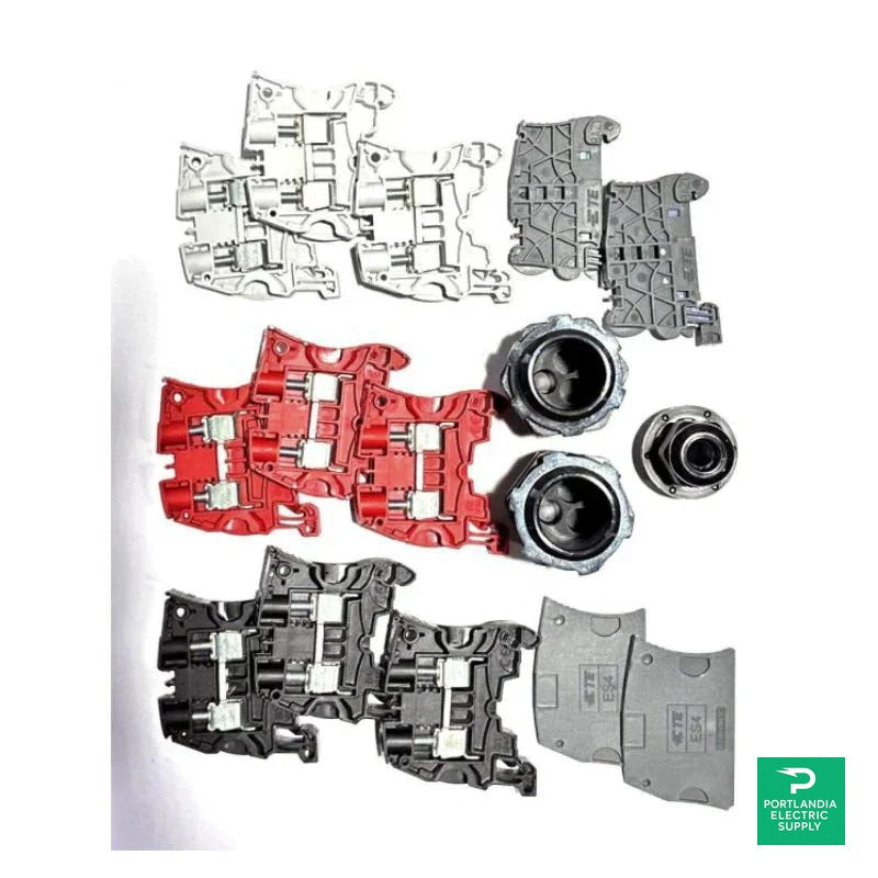 Soladeck 0 Contains (3)black 8mm terminal block (3)red 8mm terminal block - 1613