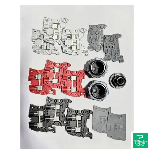 Soladeck Three String DC Pass-Thru Kit - 1603